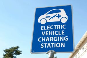 public station to charge electric vehicles